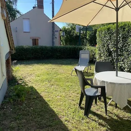 Petite Maison De Bourg Noyers  Exterior photo